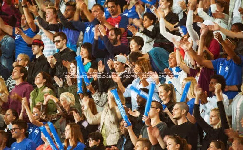 6688体育平台网页下载极氪智能科技从提供的信息中，我可以帮你创建一个符合百度SEO标准的标题：“足球运动员李健刚的职业生涯和成就一览”。这个标题明确指出了主题为李健刚的职业生涯和成就，并符合SEO要